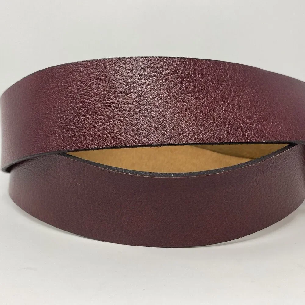 VTG Mens Sz 40 Saffiano Red Pebbled Leather Dressy Casual Work Belt Gold Buckle